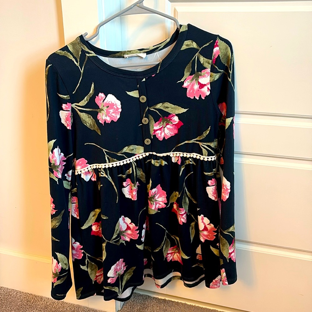 Long Sleeve Floral Shirt -Very Soft!
